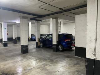 Parking coche en Prosperitat