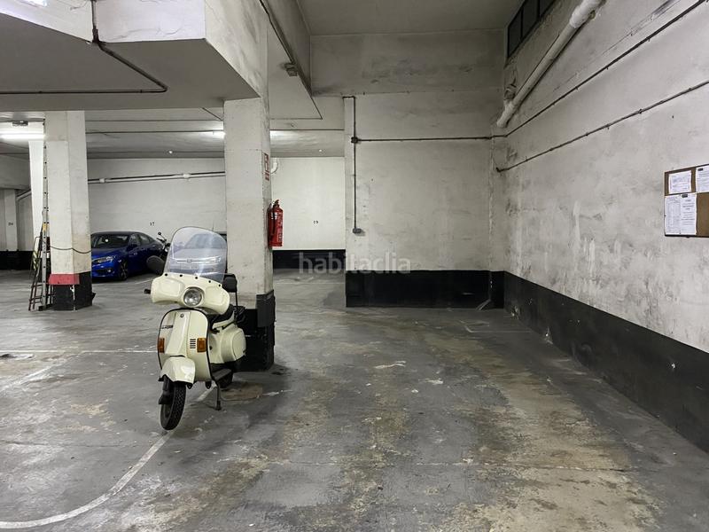 Foto a408c505-a10c-4267-90c2-a477683b48da. Parking coche pablo iglesias Prosperitatplaza de parking de aproximadamente 9 m2, tiene largo de 4,62 metros de largo y 1,93 m2 de ancho.finca en Barcelona
