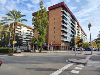 Lloguer Pis a La Guineueta. Plaza de garage en alquiler  passeig valldaura  mercat de la gui