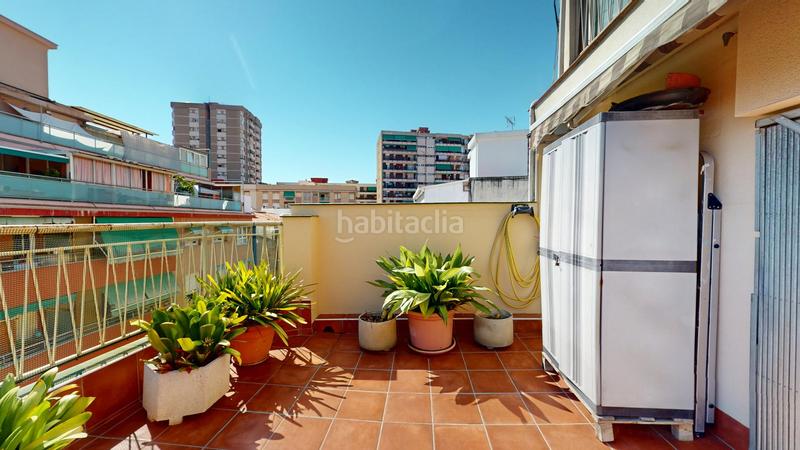 Foto 05aef2ce-ce24-4b08-bfc7-3cf58dbe0943. Àtic a Les Planes Hospitalet de Llobregat (L´)