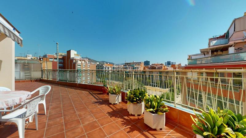 Foto 67c06e48-00d0-461f-938a-5003a3d00db2. Àtic a Les Planes Hospitalet de Llobregat (L´)