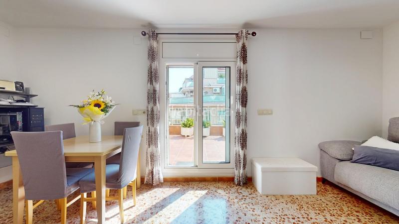 Foto 7d129a24-9951-4444-ac9e-b82342058796. Àtic a Les Planes Hospitalet de Llobregat (L´)