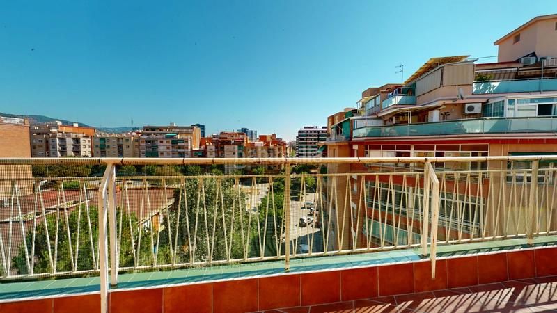 Foto f3e8fc82-54d6-42be-a2f5-1e47950b782d. Àtic a Les Planes Hospitalet de Llobregat (L´)