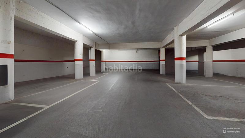 Foto 38a39548-7c7a-426f-b1ba-34247c2bd877. Car parking in Prosperitat Barcelona