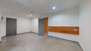 Pis a Turó de la Peira. Bajos  turó de la peira  passeig de la peiravivienda situada en