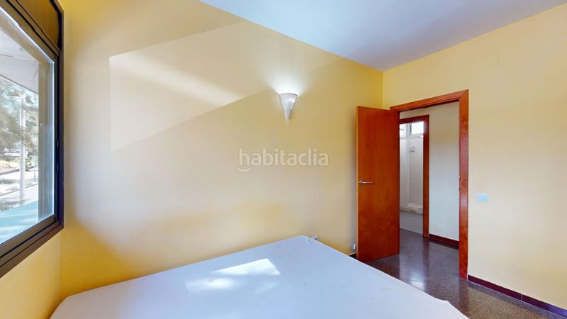 Foto c90419aa-57c0-4ab3-abd7-aef01adacda3. Pis amb calefacció aparcament a La Guineueta Barcelona