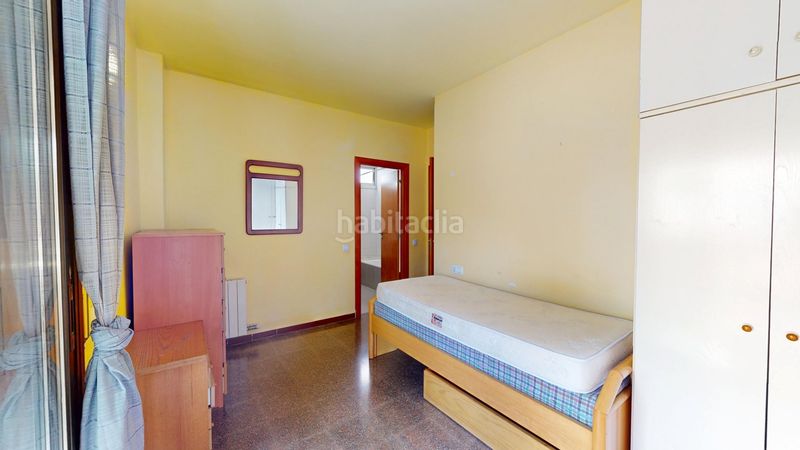 Foto f436809a-73fb-408c-ba3a-e4b026e67b26. Pis amb calefacció aparcament a La Guineueta Barcelona