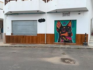 Miete Geschäftsraum in Las Negras. Local con licencia para cafe bar o restaurante