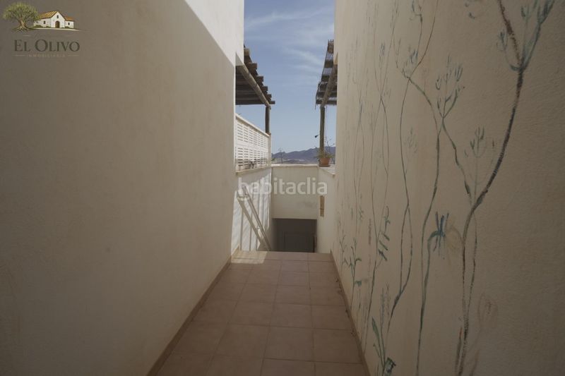 Foto caf078a6-e89f-4405-8917-aabccbd4aa24. Casa aparellada amb aparcament a Pozo de los Frailes-Presillas-Albaricoques Níjar