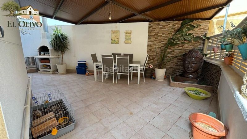 Foto 5d651222-77a2-4239-89cf-5f3d7d673210. Maison jumelée avec parking dans Retamar Almería