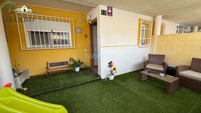 Foto 74e68fca-528a-4079-898d-87ed96c79b32. Maison jumelée avec parking dans Retamar Almería