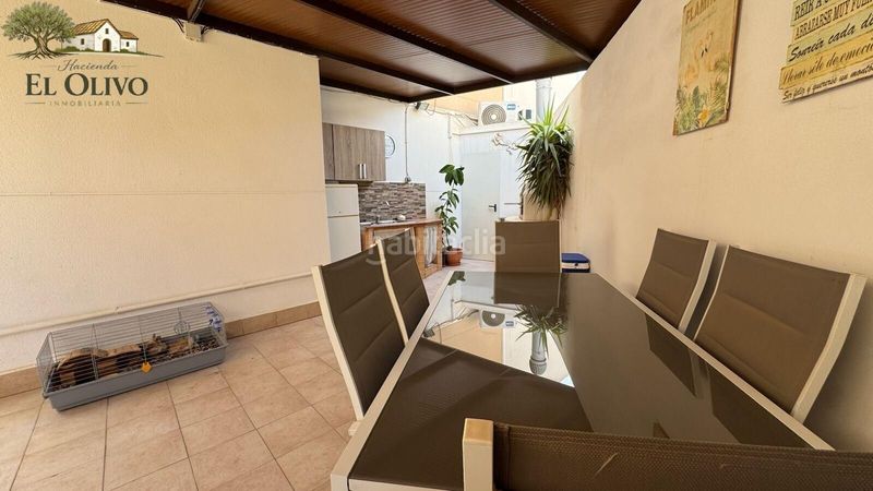 Foto e1668871-f3a9-4c42-83ca-a280871abd8d. Maison jumelée avec parking dans Retamar Almería