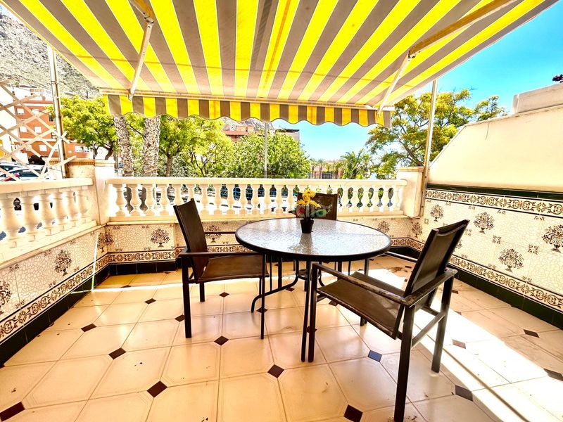 Foto 3c832691-4d1f-4315-9e06-9bd9f93c08e3. Casa adossada amb xemeneia calefacció aparcament piscina a Roquetas de Mar