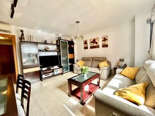 Etagenwohnung in Calle Antonio de Torres