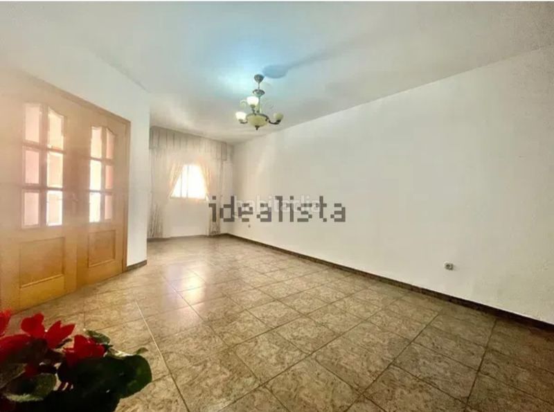 Foto bd668565-28c9-45f6-bf68-6d499d8bc3b4. Casa adosada en La Gangosa Vícar