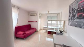 Pis a Calle de josé francisco pérez sánchez. Estudio con piscina junto a la arrixaca  ideal para invertir