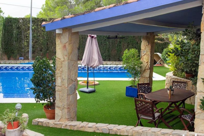 Foto 31e2cf9d-872c-4fdd-a599-b87a93aee5ff. Chalet en calle quince - Los Conejos i exclusiva villa independiente con parcela de 1.340 m2 y piscina en Molina de Segura