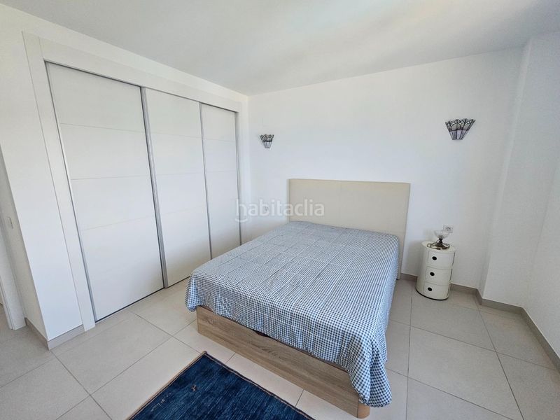 Foto c942c4ca-b6d8-410e-9145-21a9500202f7. Àtic amb calefacció aparcament piscina a Punta Prima Torrevieja