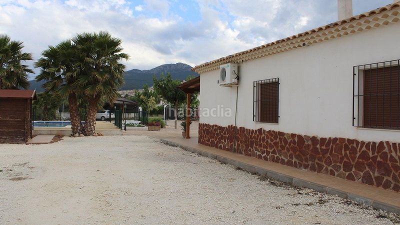Foto aac65929-1814-4b04-bef8-795a02c4c2c9. Xalet amb calefacció aparcament piscina a Moratalla