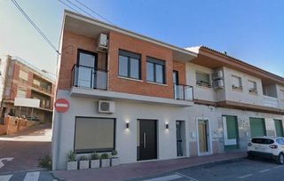Casa a Avenida avenida constitución. Dos viviendas en una  285 m2  249 m2 de parcela  monteagudo