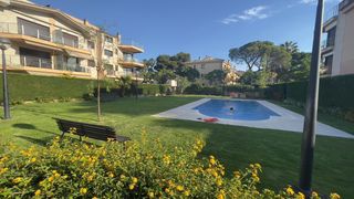 Apartment  Carrer rec del molí. Apartamento semi-nuevo con garaje y piscina comunitaria