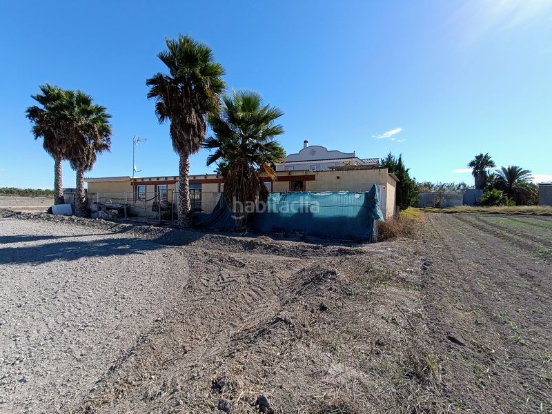 Foto 8d8a694f-3563-466b-ae79-d1d81d071469. Xalet amb xemeneia calefacció aparcament piscina a San Fulgencio