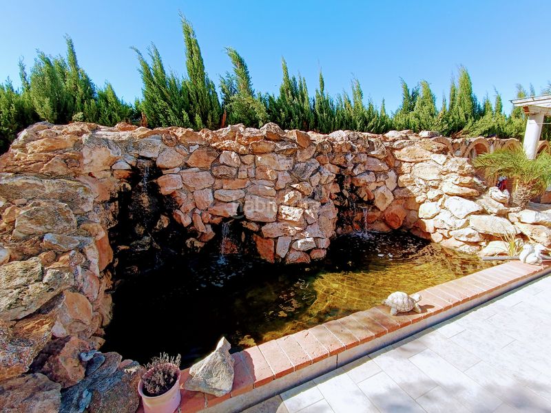 Foto bdc5568d-3456-4cee-b7ab-21f4f0be44db. Xalet amb xemeneia calefacció aparcament piscina a San Fulgencio