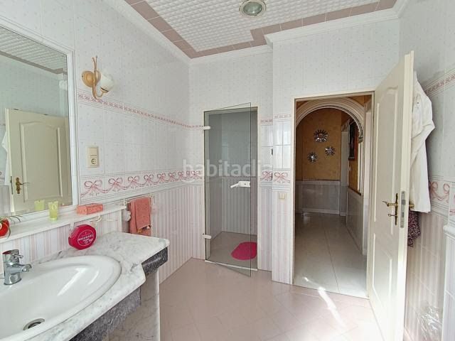 Foto ed882538-2e9b-4b1b-bef4-5aa4a4148799. Xalet amb xemeneia calefacció aparcament piscina a San Fulgencio