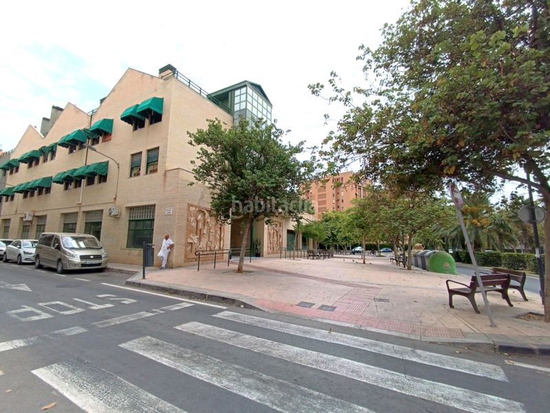 Foto a212fd9c-4c12-4231-bfa9-b8fe70d3591a. Pis amb calefacció aparcament a Florida Baja Alicante