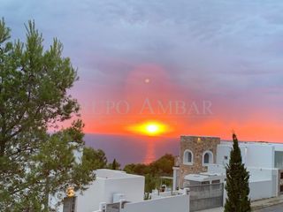 Lloguer Casa adossada a Cala Vedella-Cala Tarida. Adosado de alquiler en cala vadella