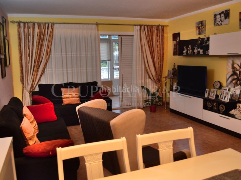 Foto 4c2a8624-4149-42dd-86be-a3d6f21b017a. Casa adossada amb aparcament a S´Eixample-Can Misses Ibiza