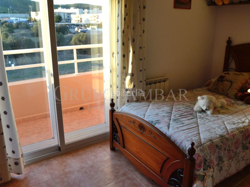 Foto 5bb239cb-f53d-4936-8278-ebad87f424c4. Casa adossada amb aparcament a S´Eixample-Can Misses Ibiza