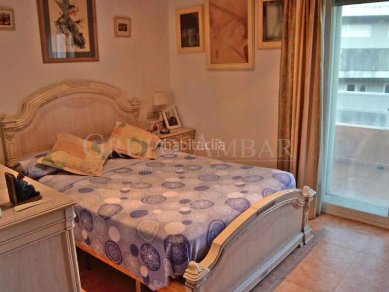 Foto c8c5a63b-0859-4731-be73-d4f63db718ad. Casa adossada amb aparcament a S´Eixample-Can Misses Ibiza