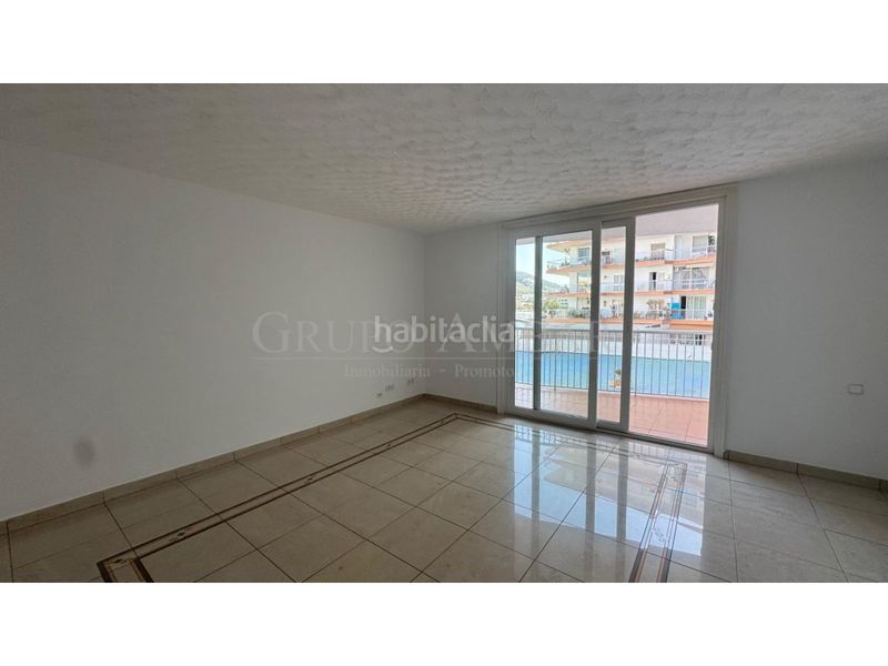 Foto c8db0f03-c069-450d-b8b7-fbbf9f933880. Pis a Santa Eulària des riu Santa Eulària