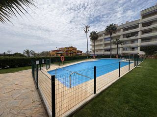 Affitto Appartamento in Avenida bulevar príncipe alfonso de hohenlohe 9. Piso en zona de guadalpin - larga temporada