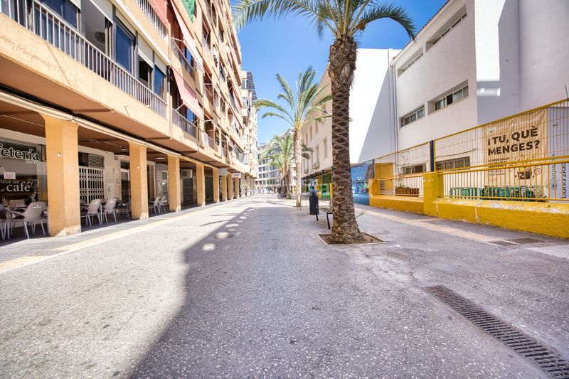 Foto 8eb04cbd-e38a-4a66-ac6a-e188075b11d8. Pis amb calefacció a Centro Urbano Benidorm