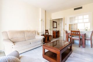 Appartamento in Doctor Barraquer - G. Renfe - Policlínico. Piso en venta con plaza de garaje opcional  180.000