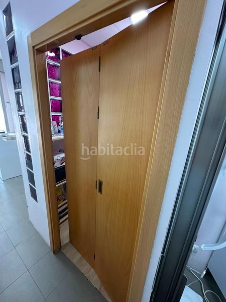 Foto 90f89dd9-7263-4798-91a9-67984819eb42. Pas-de-porte local commercial dans colores - entreparques Sevilla