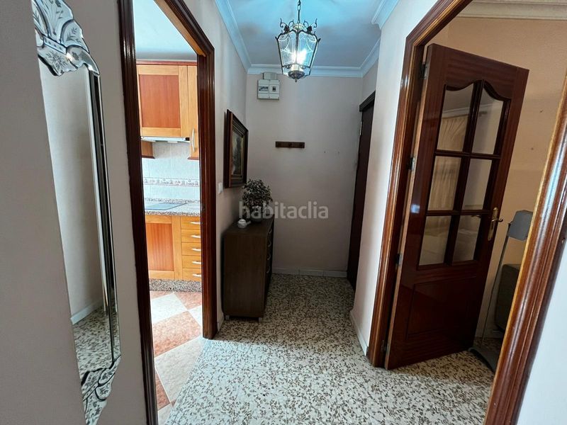 Foto dedab0be-b0ce-4215-9474-64e3ae583ece. Pis a Cruz Roja Sevilla