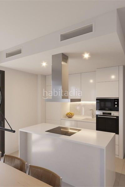 Foto ca8aa2a1-4dc7-48e6-8216-1bd4b54fbab2. Apartament amb calefacció aparcament piscina a Las Flores Mijas
