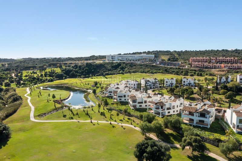 Foto 0433c6c3-e8a7-45b4-9eff-efc9dee10d4b. Apartament amb calefacció aparcament piscina a Guadalobón Estepona
