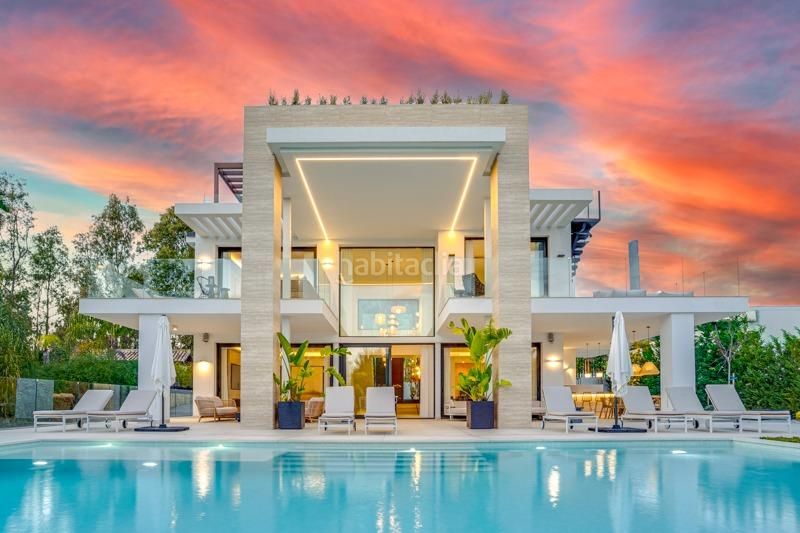 Foto 22394de1-68ac-4e4a-97cf-0a79a4ebfce1. Xalet amb calefacció aparcament piscina a lomas de Marbella club Marbella