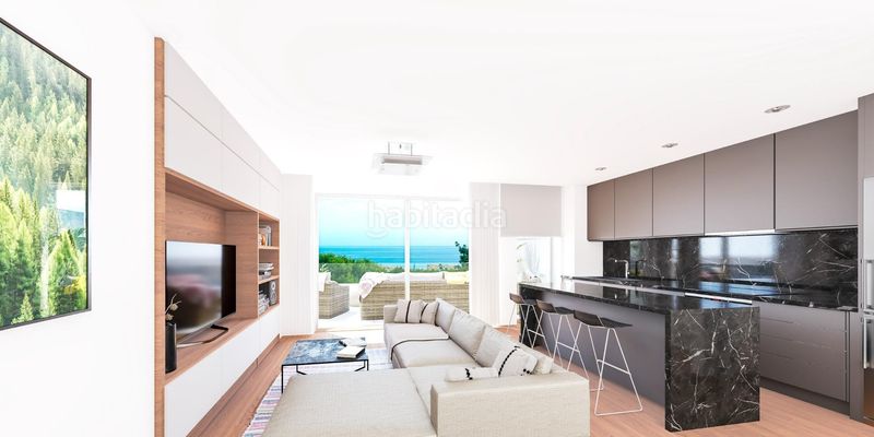 Foto 4e0053bb-722d-4d5d-b3fa-39c3756ddf9a. Planta baixa amb calefacció aparcament piscina a Torremolinos