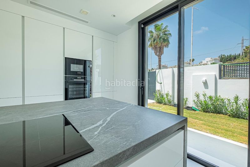 Foto 1473bab5-7e6b-42ff-a578-e21dd278773e. Xalet amb calefacció aparcament piscina a Paraiso - Barronal Estepona