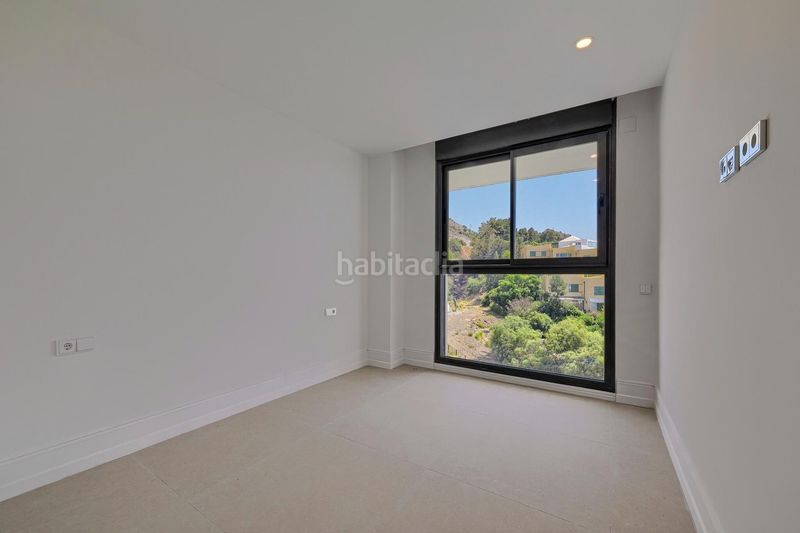 Foto 74469ce9-31db-4681-b46b-855dbee9e2d1. Apartament amb aparcament piscina a El Higuerón Fuengirola