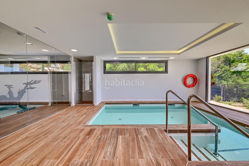 Foto 75736a02-e0ef-4283-ae25-b2f446be575a. Apartament amb aparcament piscina a El Higuerón Fuengirola