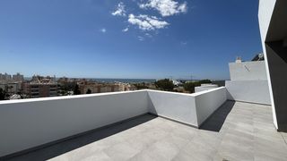 Casa aparellada a Viña Málaga. Villa pareadas en torre del mar