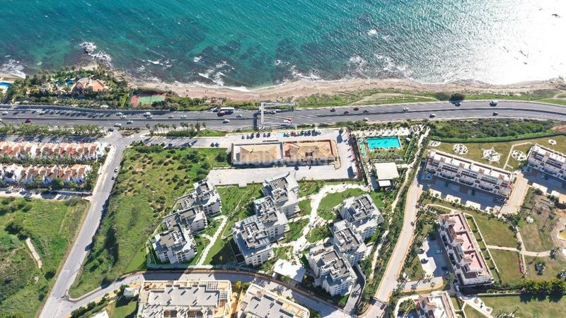 Foto fc109e50-5cc4-4414-aab9-c5fe97398879. Attique avec chauffage parking piscine dans El Faro de Calaburra - Chaparral Mijas