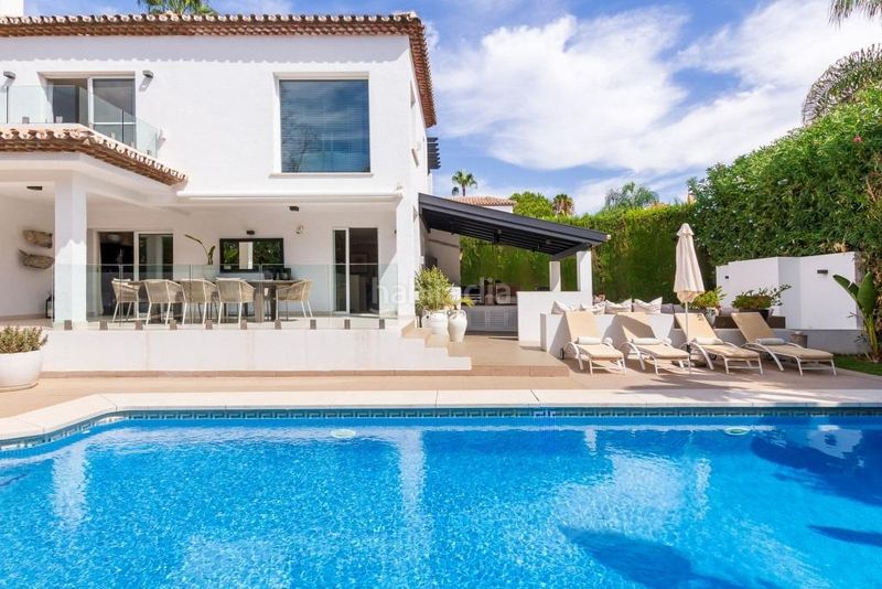 Foto a58de421-7138-4d01-9ba4-74ceb5200fca. Xalet amb calefacció aparcament piscina a Los Naranjos Marbella