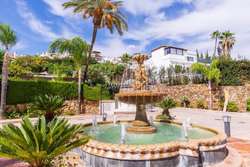 Foto bfc6993e-8928-46fc-9509-110ac1599d08. Xalet amb calefacció aparcament piscina a Los Naranjos Marbella